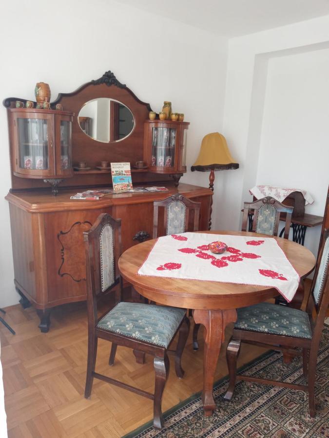 Luxury Eagle Apartman Boedapest Buitenkant foto