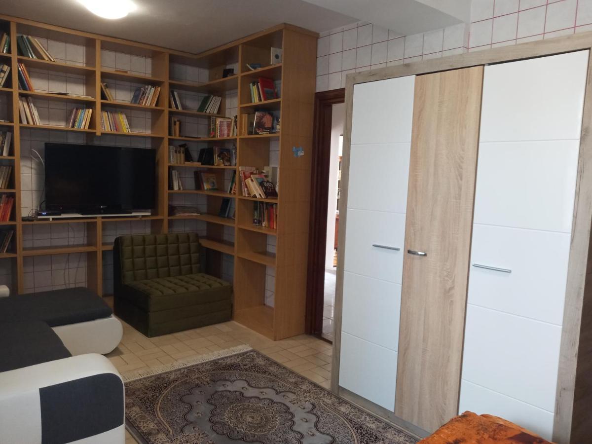 Luxury Eagle Apartman Boedapest Buitenkant foto