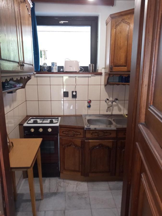 Luxury Eagle Apartman Boedapest Buitenkant foto