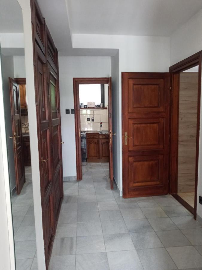 Luxury Eagle Apartman Boedapest Buitenkant foto